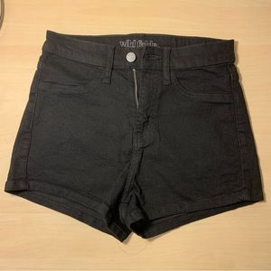 🌸 Black high rise denim booty shorts Wild Fable Small